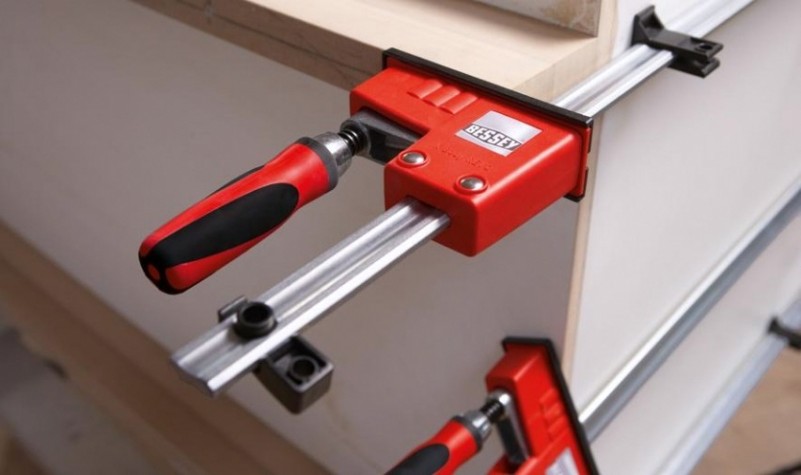 Корпусная струбцина BESSEY REVO KR 600 х 95 мм BE-KR60-2K [BE-KR60-2K]